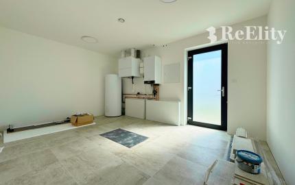 NOVOSTAVBA 4-izbový bungalov,  969 m2, Príbovce