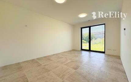 NOVOSTAVBA 4-izbový bungalov,  969 m2, Príbovce