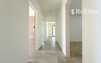 NOVOSTAVBA 4-izbový bungalov,  969 m2, Príbovce