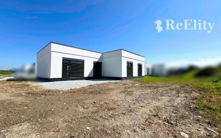 NOVOSTAVBA 4-izbový bungalov,  969 m2, Príbovce