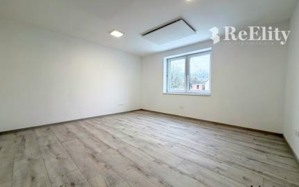 Zrekonštruovaný rodinný dom, 547 m² – Martin, Podháj