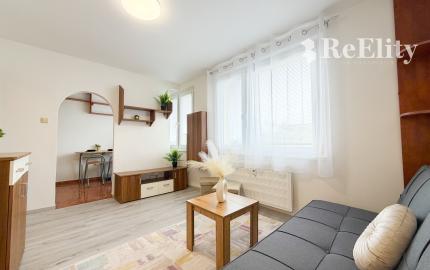 REZERVOVANÝ! Zariadený 1 izbový byt, 27 m2, Martin - Ľadoveň