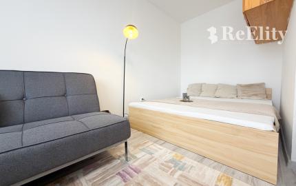 REZERVOVANÝ! Zariadený 1 izbový byt, 27 m2, Martin - Ľadoveň