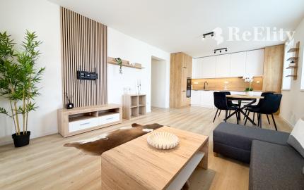 Na prenájom: Moderný 2-izbový byt s parkovacím miestom – Martin, Priekopa