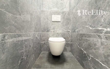 Nadštandardný 3-izbový byt po kompletnej rekonštrukcii (85 m²) s veľkým balkónom