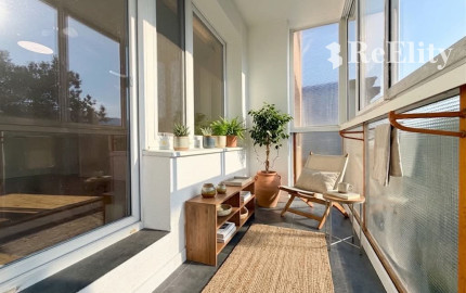 Nadštandardný 3-izbový byt po kompletnej rekonštrukcii (85 m²) s veľkým balkónom