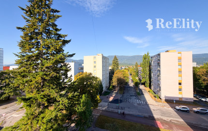 *REZERVOVANÉ* Luxusný 4-izbový byt po kompletnej rekonštrukcii v priamom centre Martina