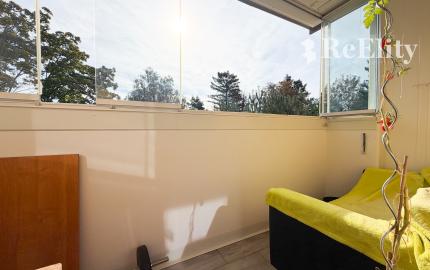 *REZERVOVANÝ* VEĽKOMETRÁŽNY 1-IZBOVÝ BYT S LOGGIOU V MARTINE – PODHÁJ | 42,66 m²