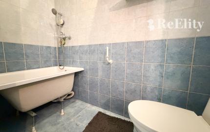 *REZERVOVANÝ* VEĽKOMETRÁŽNY 1-IZBOVÝ BYT S LOGGIOU V MARTINE – PODHÁJ | 42,66 m²