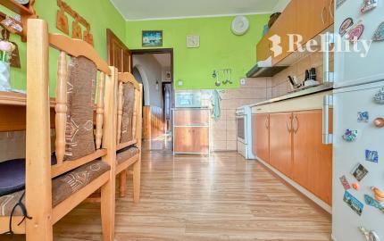 *REZERVOVANÝ* 3 izbový byt Turany, 3.p/4 s výťahom
