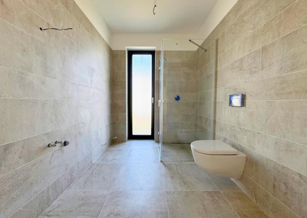 NOVOSTAVBA 4-izbový bungalov,  969 m2, Príbovce