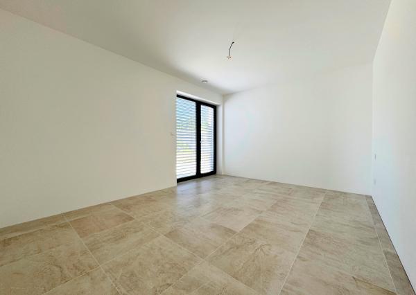 NOVOSTAVBA 4-izbový bungalov,  969 m2, Príbovce