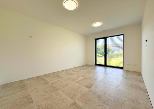 NOVOSTAVBA 4-izbový bungalov,  969 m2, Príbovce