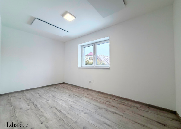 Zrekonštruovaný rodinný dom, 547 m² – Martin, Podháj