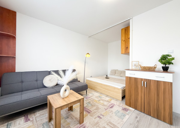 REZERVOVANÝ! Zariadený 1 izbový byt, 27 m2, Martin - Ľadoveň
