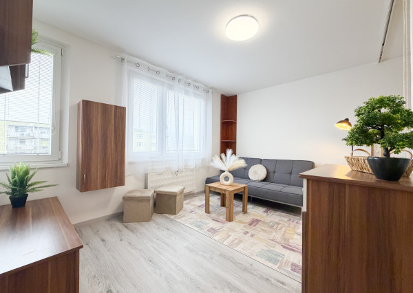 REZERVOVANÝ! Zariadený 1 izbový byt, 27 m2, Martin - Ľadoveň