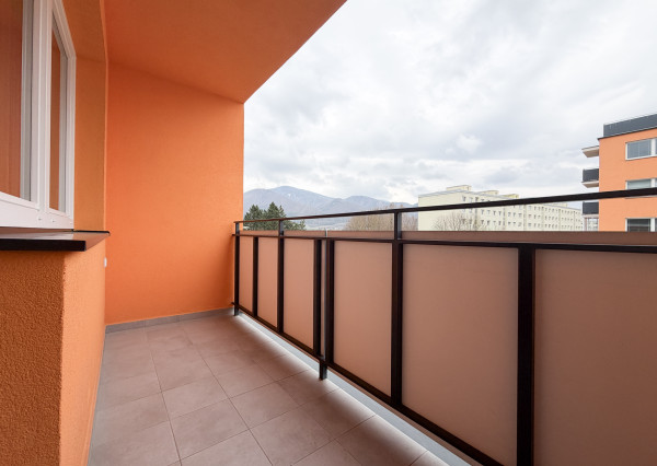 Na prenájom: Moderný 2-izbový byt s parkovacím miestom – Martin, Priekopa