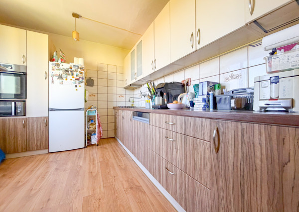 2 izbový byt s balkónom, 61 m2, Vrútky