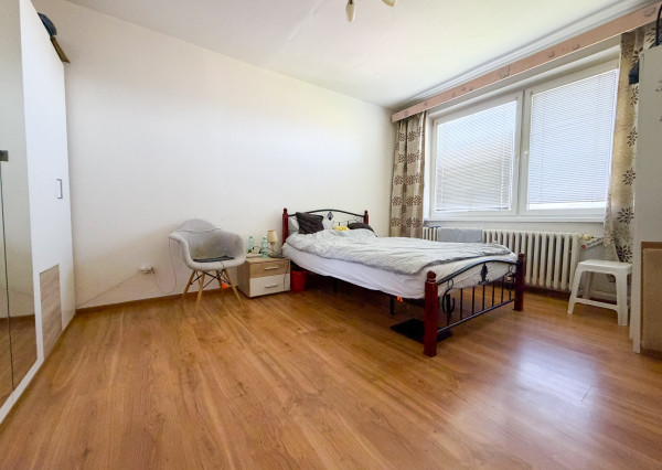 2 izbový byt s balkónom, 61 m2, Vrútky