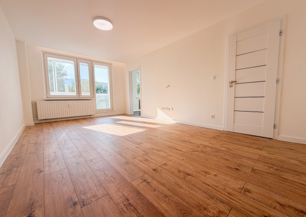Nadštandardný 3-izbový byt po kompletnej rekonštrukcii (85 m²) s veľkým balkónom