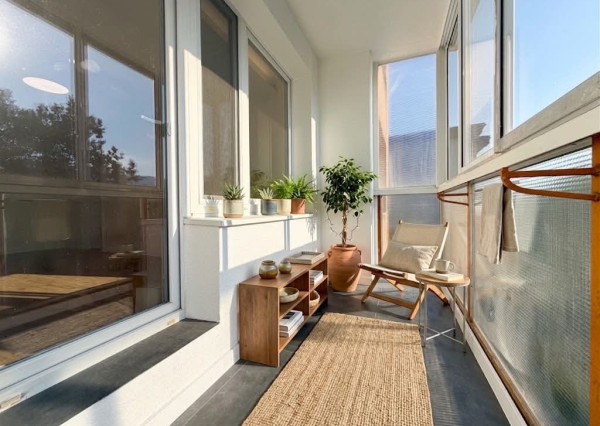Nadštandardný 3-izbový byt po kompletnej rekonštrukcii (85 m²) s veľkým balkónom