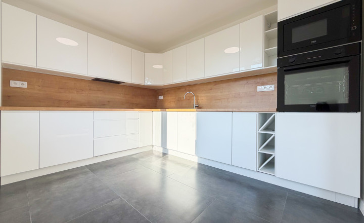 Kompletne prerobený 3 izbový byt, 85 m2, Vrútky - fotografia 2