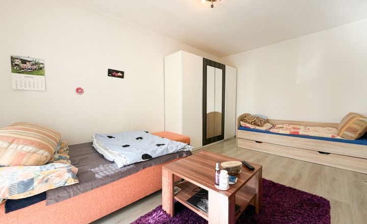 *REZERVOVANÝ* VEĽKOMETRÁŽNY 1-IZBOVÝ BYT S LOGGIOU V MARTINE – PODHÁJ | 42,66 m² - fotografia 1