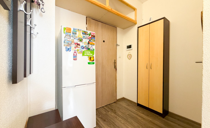 *REZERVOVANÝ* VEĽKOMETRÁŽNY 1-IZBOVÝ BYT S LOGGIOU V MARTINE – PODHÁJ | 42,66 m² - fotografia 7