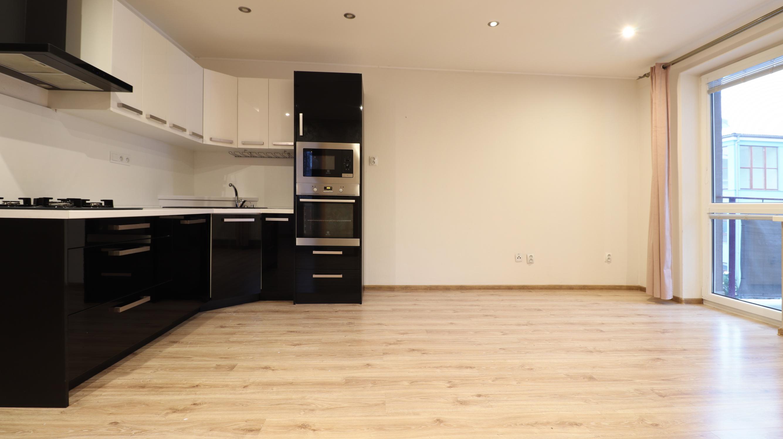 PRENÁJOM 3 izbový byt s balkónom, Vrútky