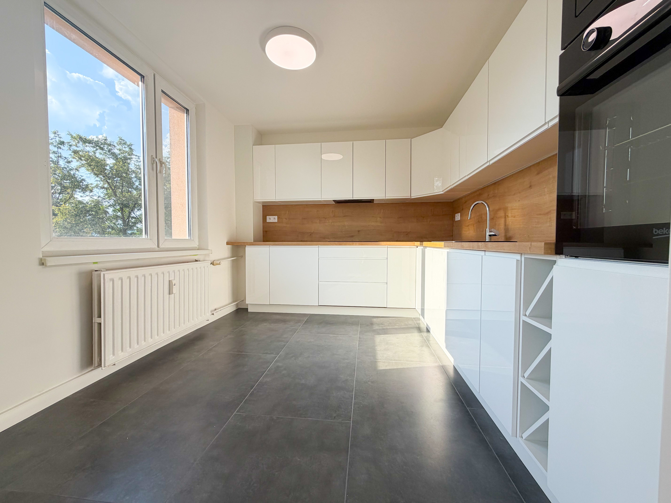Kompletne prerobený 3 izbový byt, 85 m2, Vrútky